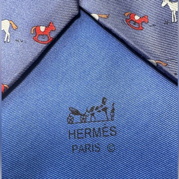 Men’s Blue Hermes Silk Tie w/Horse Print - Picture 5 of 5